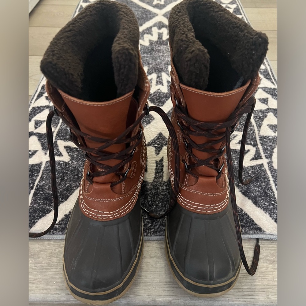 LL Bean Womens Snow Boot Waterproof Maple Leather Size 8